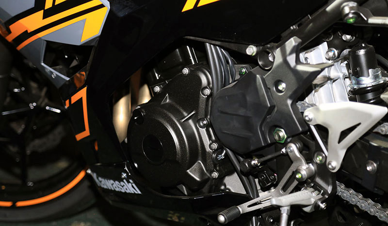 Kawasaki Ninja 400 về Việt Nam giá từ 153 triệu đồng